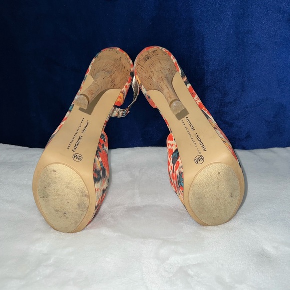 Strap Heels - Picture 7 of 7